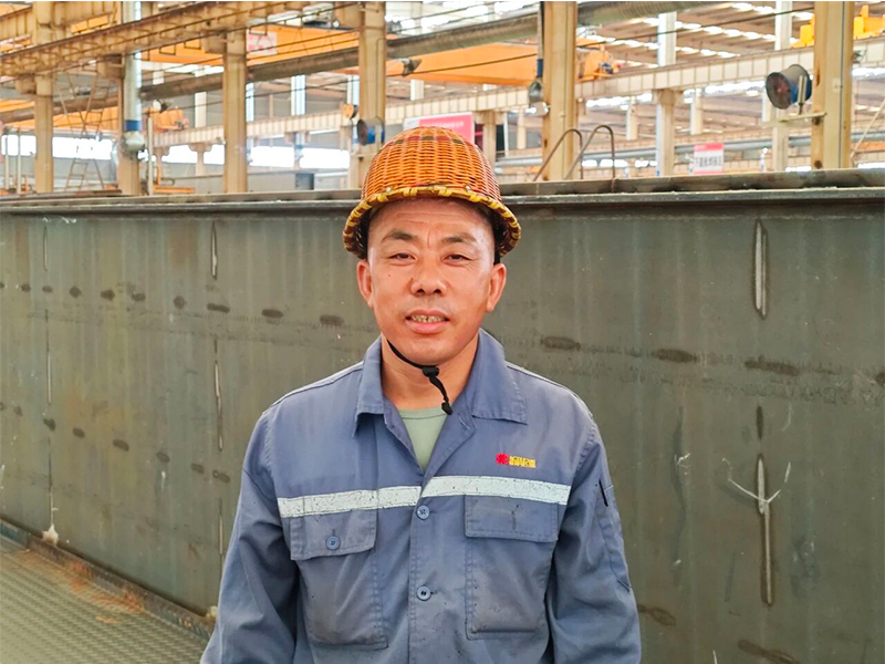 焊花灼手 匠心滾燙｜新科起重焊工張勝杰